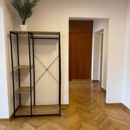 Cozy Big Old Town Apartman Klagenfurt am Woerthersee